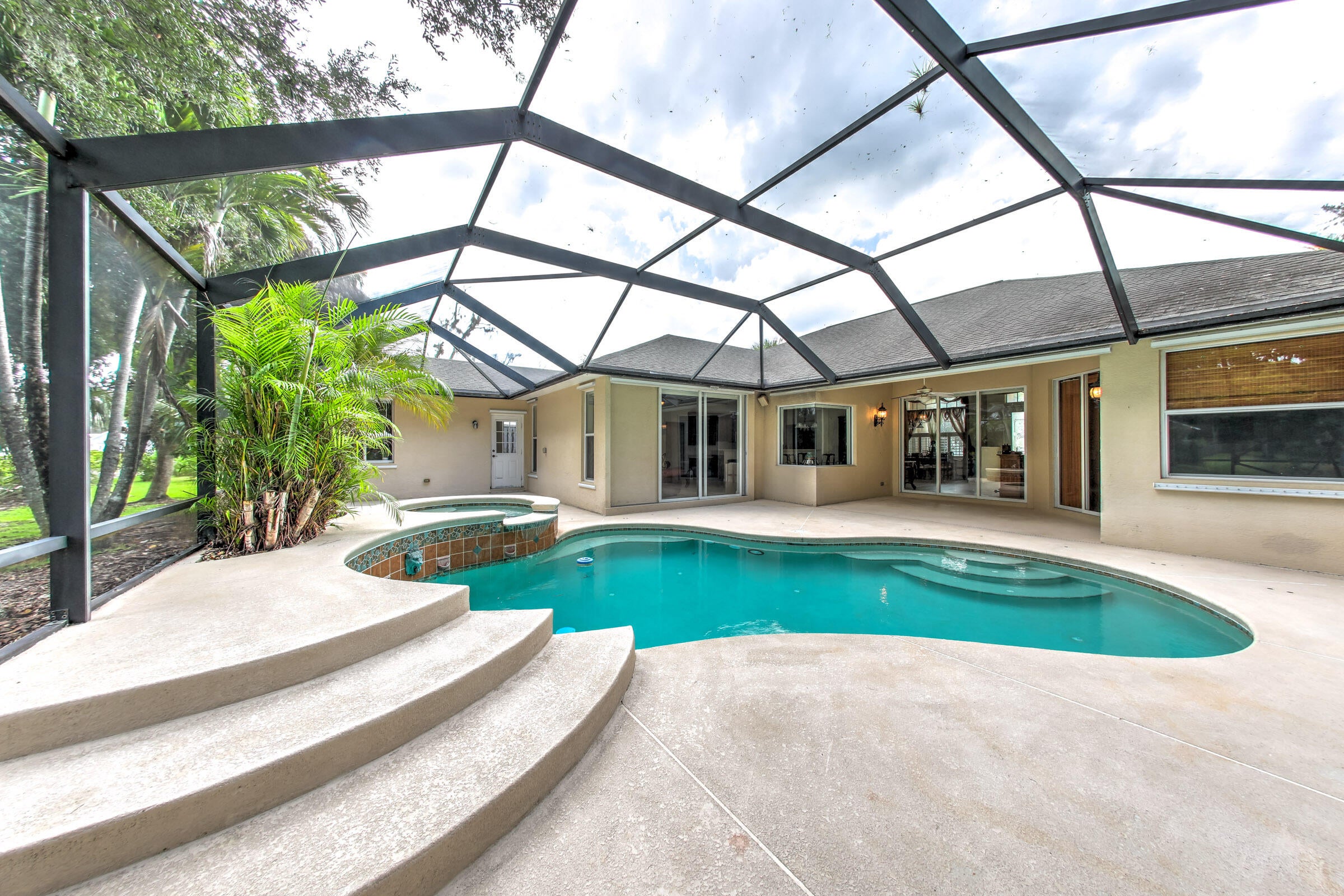 2108 Winding Creek Ln, Fort Pierce, FL 34981 photo