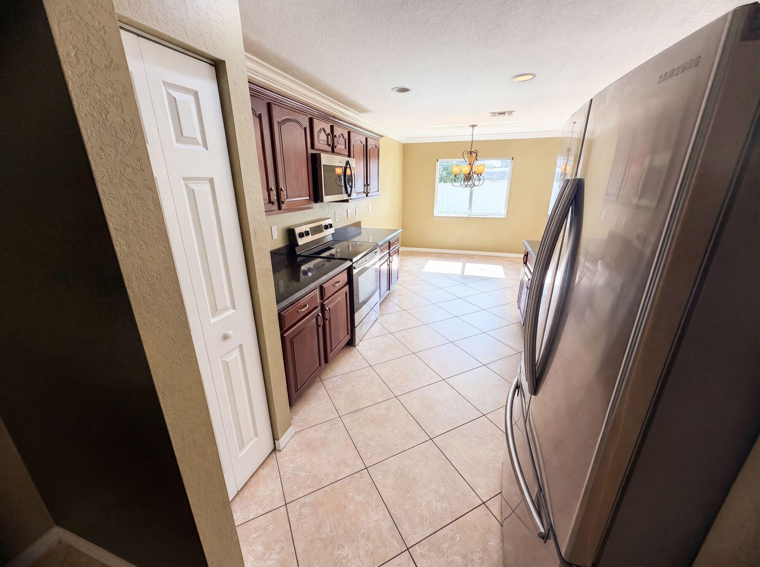 2883 SW Cape Breton Dr, Port Saint Lucie, FL 34953 photo
