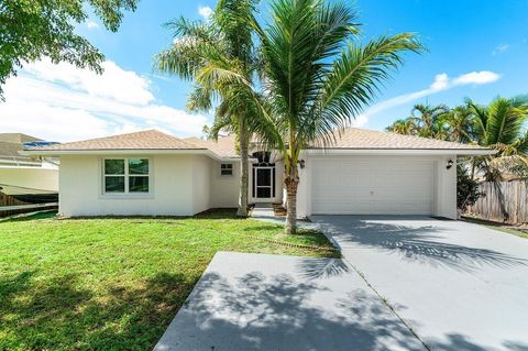 Single Family Residence in Lake Worth FL 7600 Cocoanut Drive.jpg