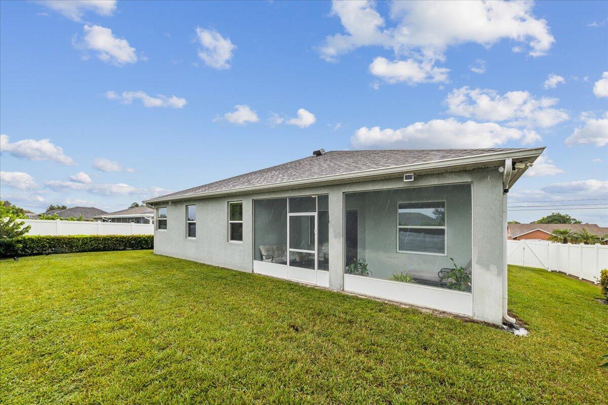 343 SE Fisk Rd, Port Saint Lucie, FL 34984 photo