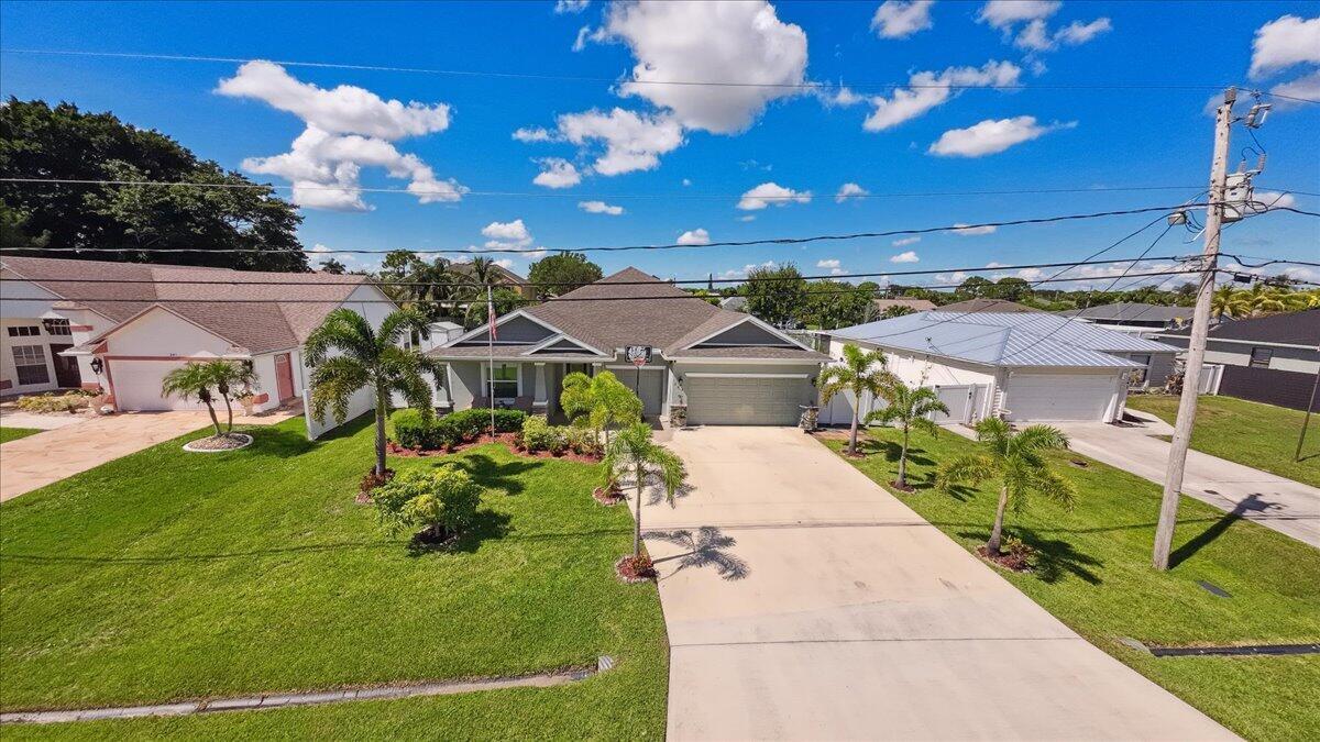 343 Fisk Rd, Port Saint Lucie, FL 34984