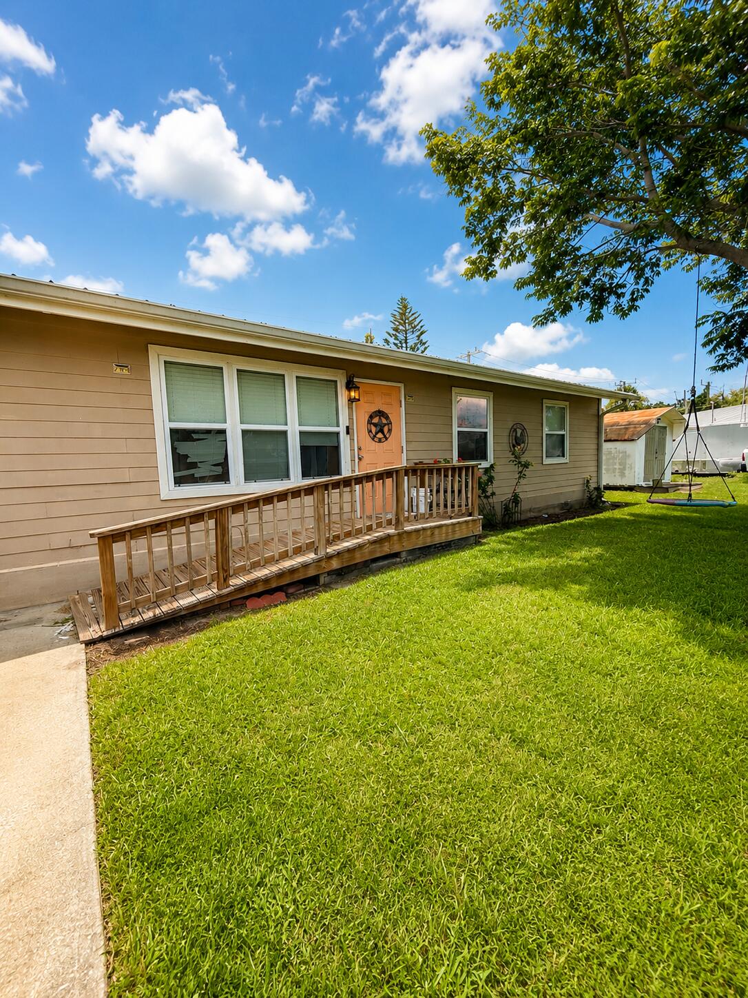 91 SW 21 Terrace, Okeechobee, FL 34974 photo