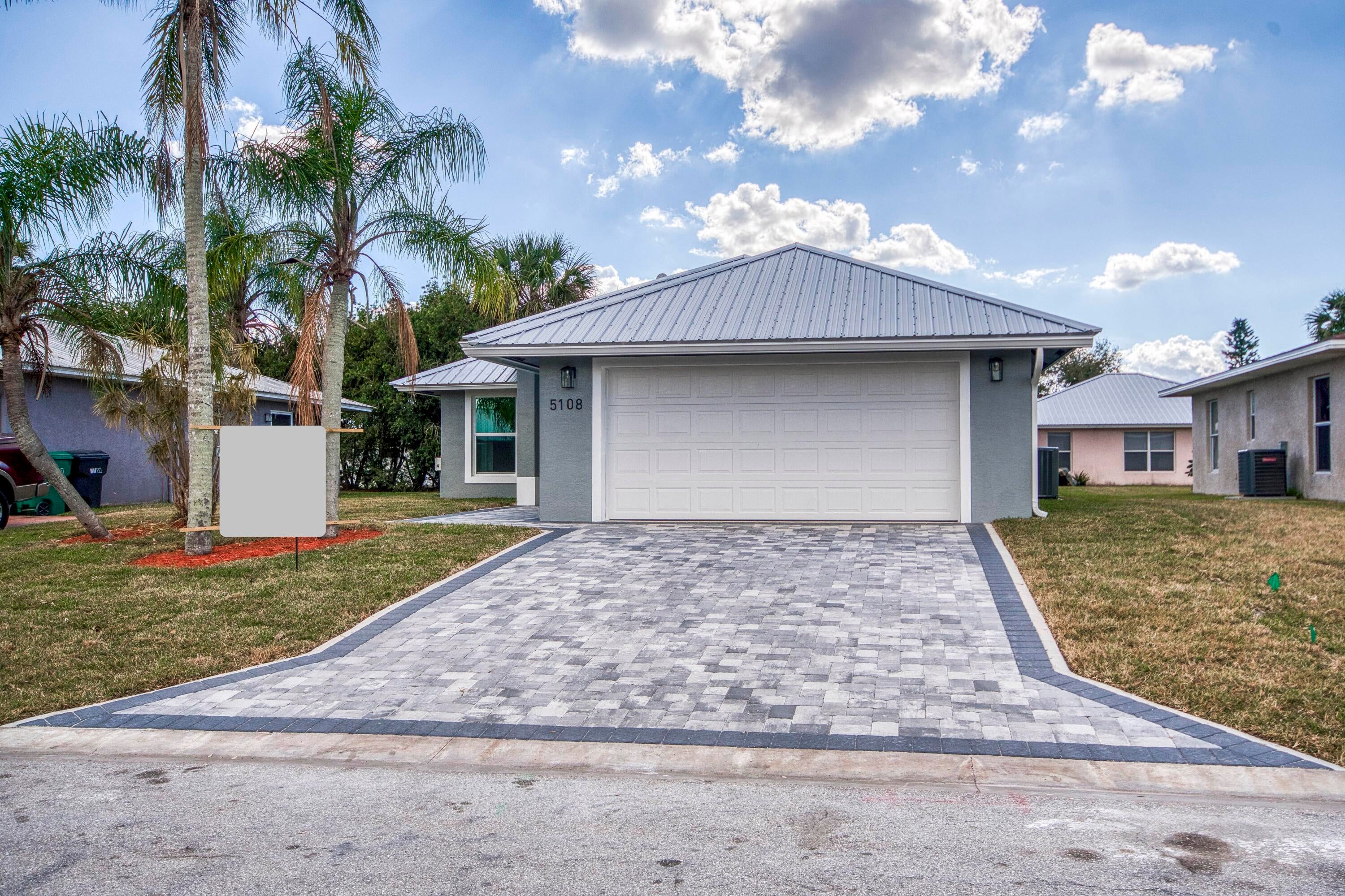 5108 42 St, Okeechobee, FL 34974
