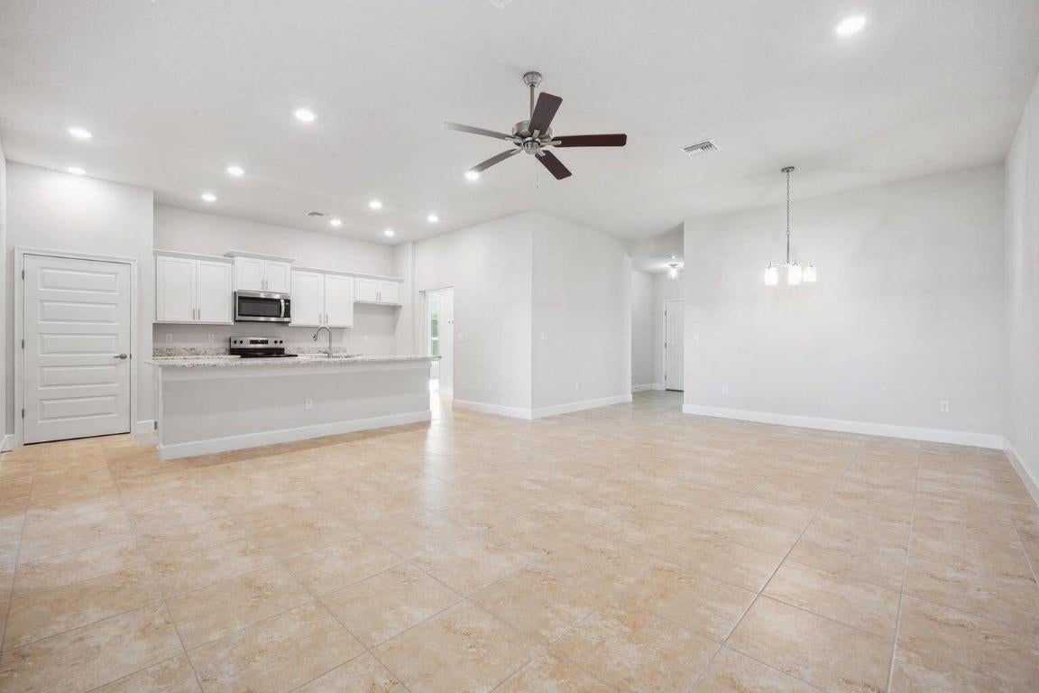 5112 Modeno St, Fort Pierce, FL 34951 photo