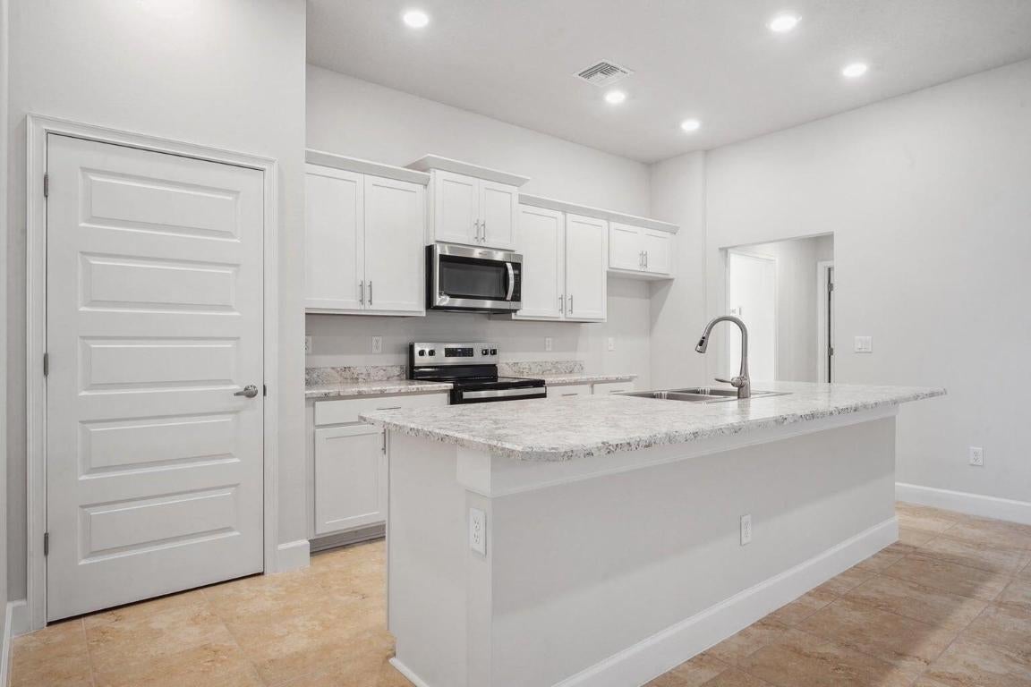 5112 Modeno St, Fort Pierce, FL 34951 photo