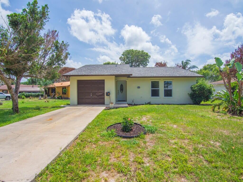 4065 46 Ln, Vero Beach, FL 32967