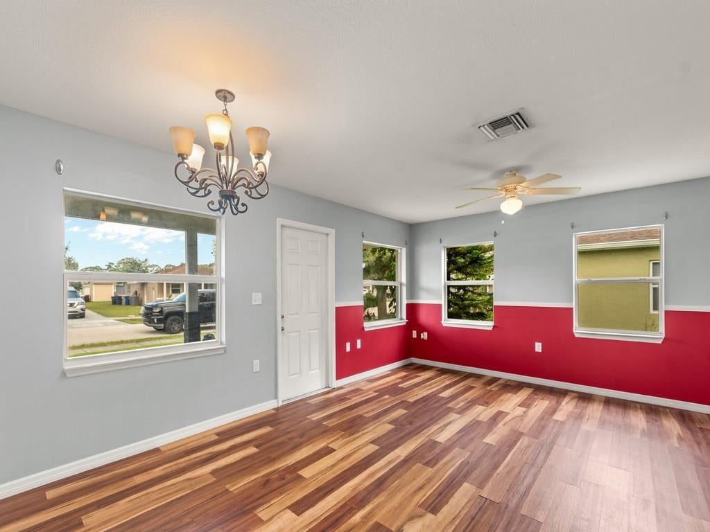 1724 10 Way, Vero Beach, FL 32962 photo