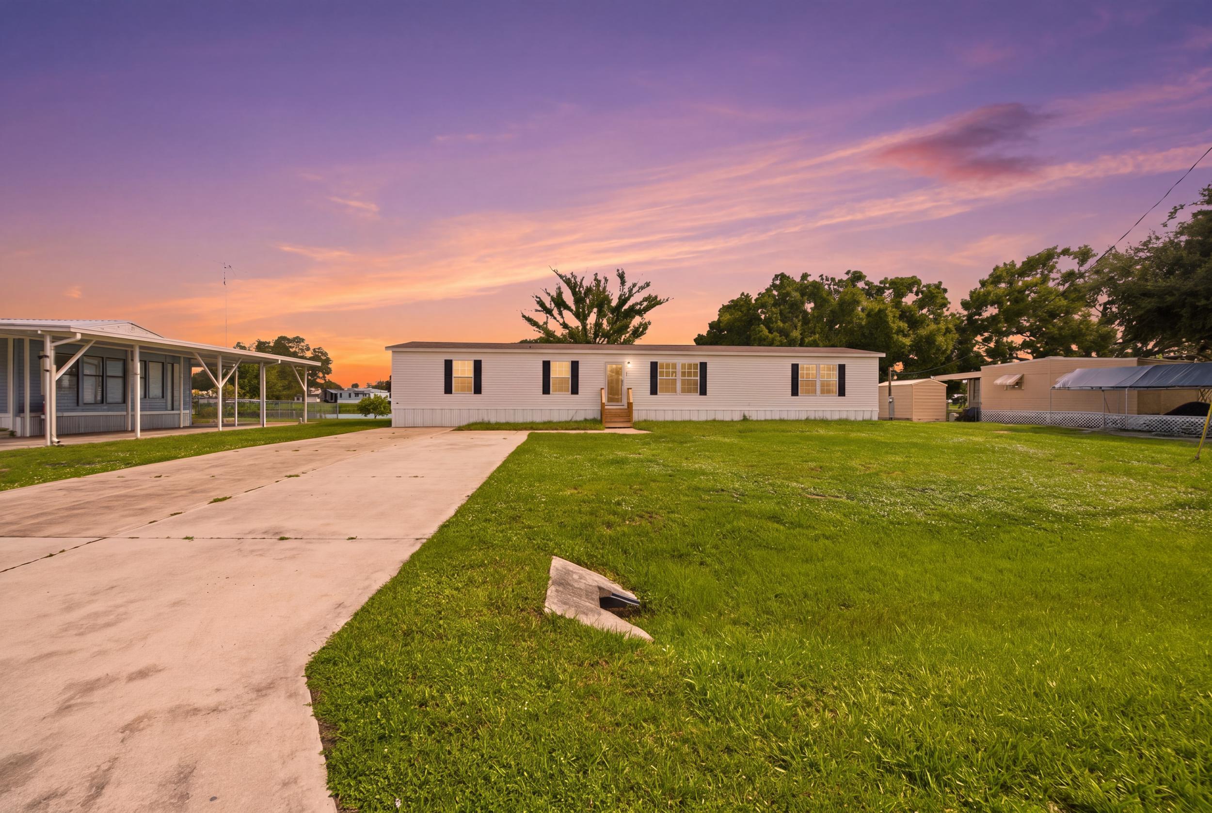 2130 25 Dr, Okeechobee, FL 34974