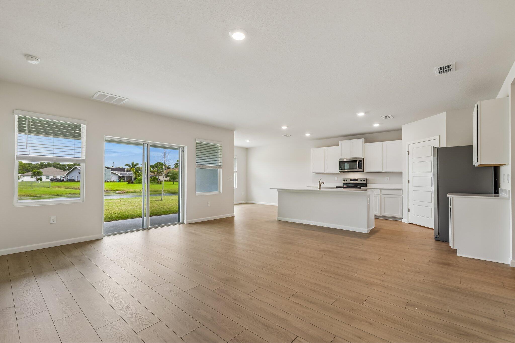 2189 SE Gaslight St, Port Saint Lucie, FL 34952 photo