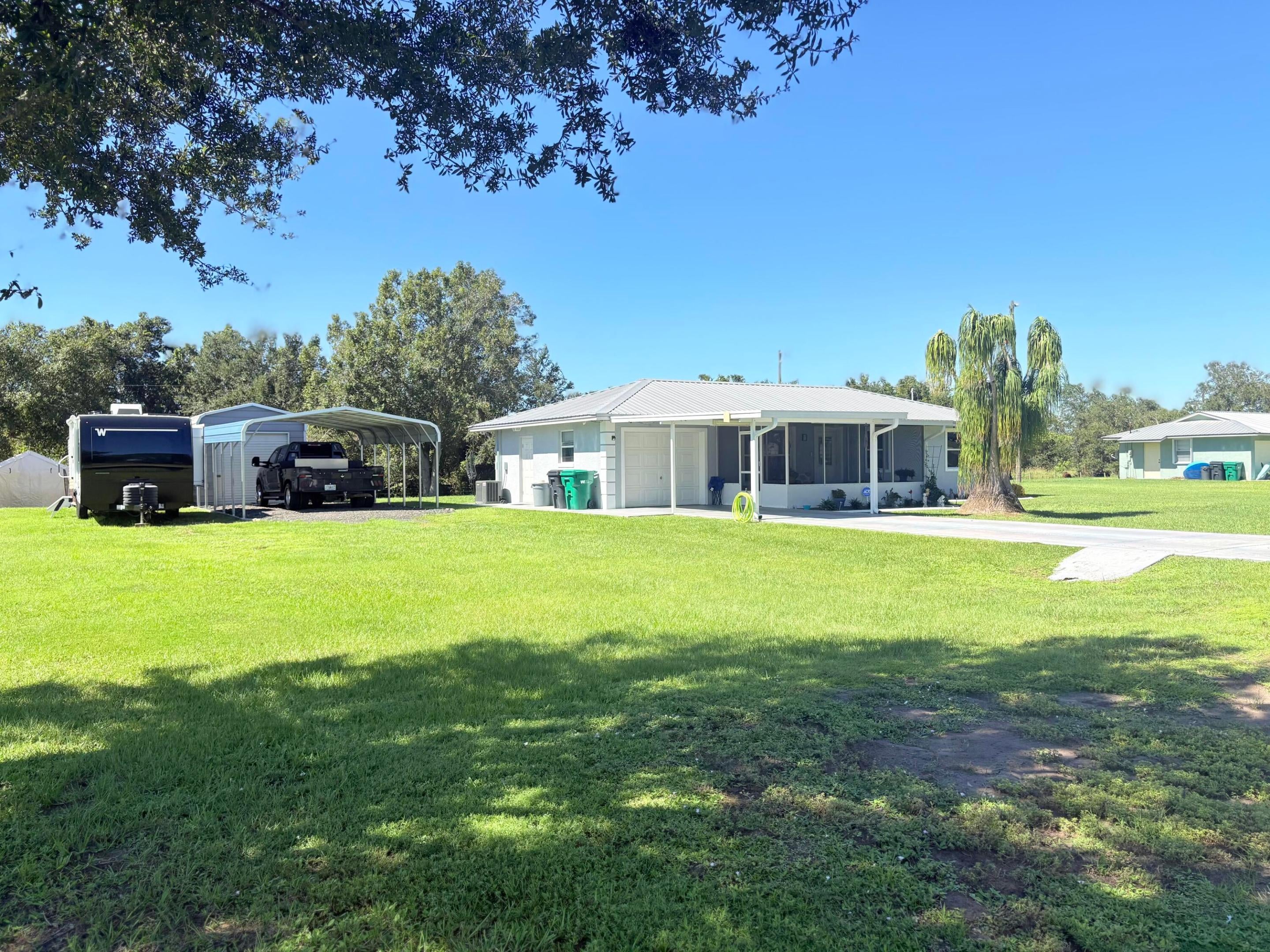 6012 30 Pkwy, Okeechobee, FL 34974