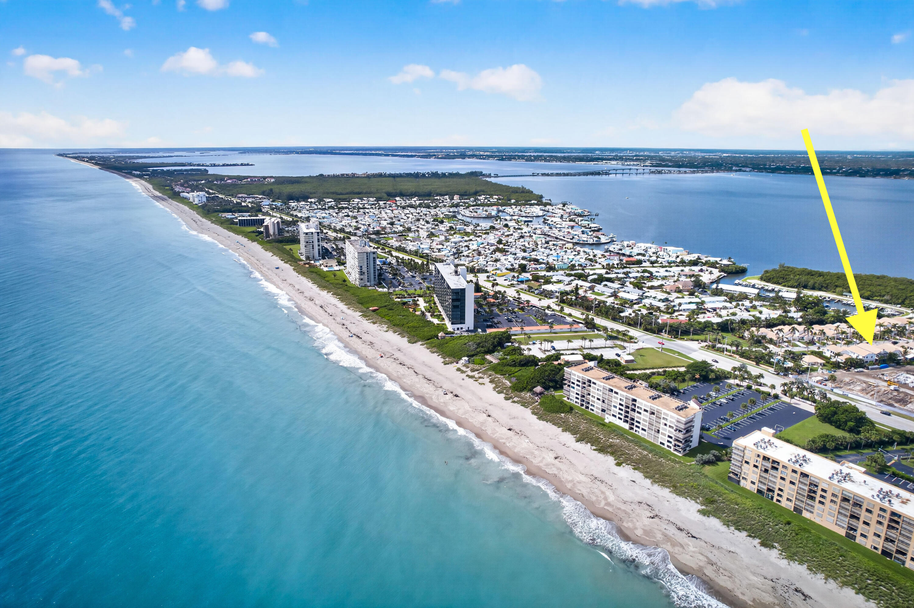 120 Pepper Ln, Jensen Beach, FL 34957