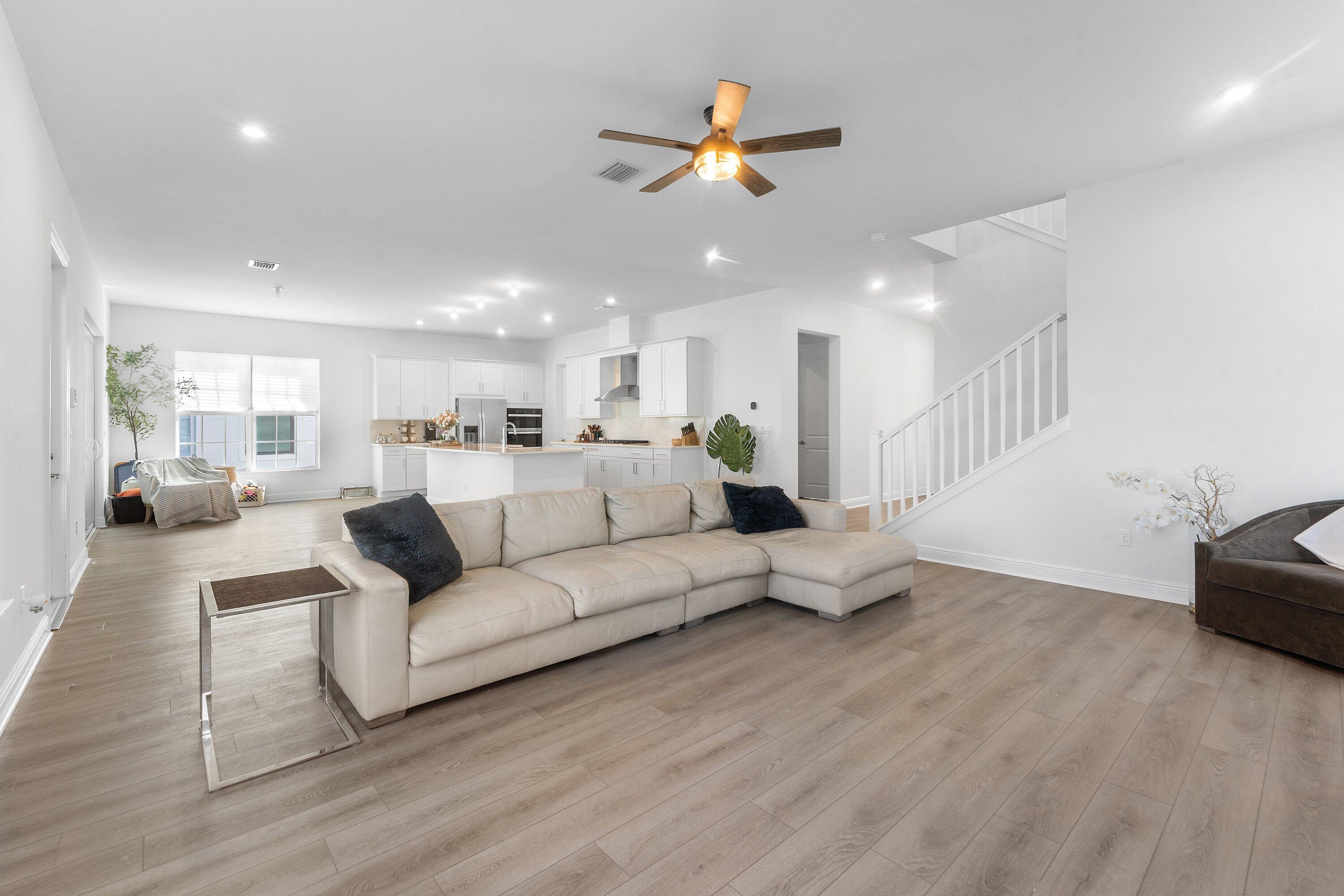 800 SW Prairie Ave, Palm City, FL 34990 photo