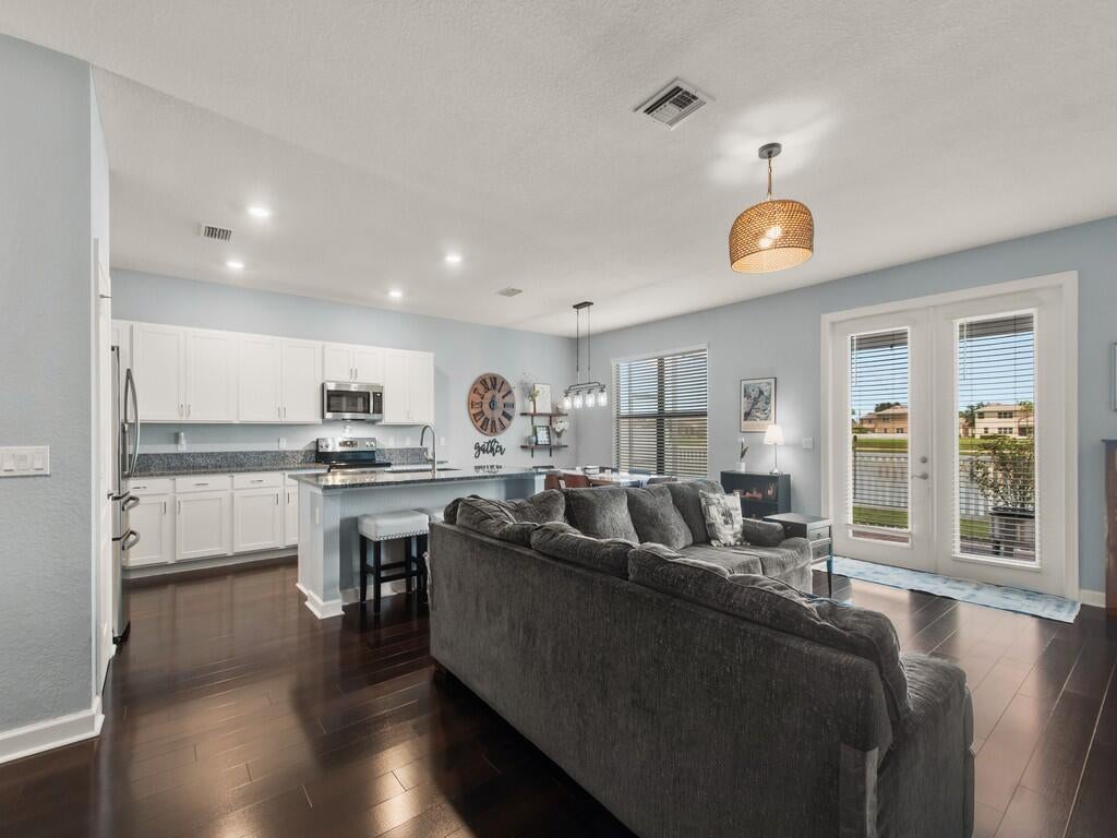 9880 Verona Mnr, Vero Beach, FL 32966 photo