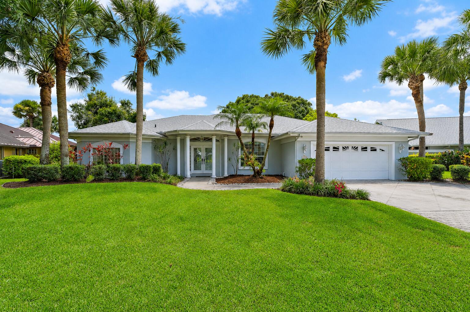 2108 SW Oakwater Pt, Palm City, FL 34990 photo