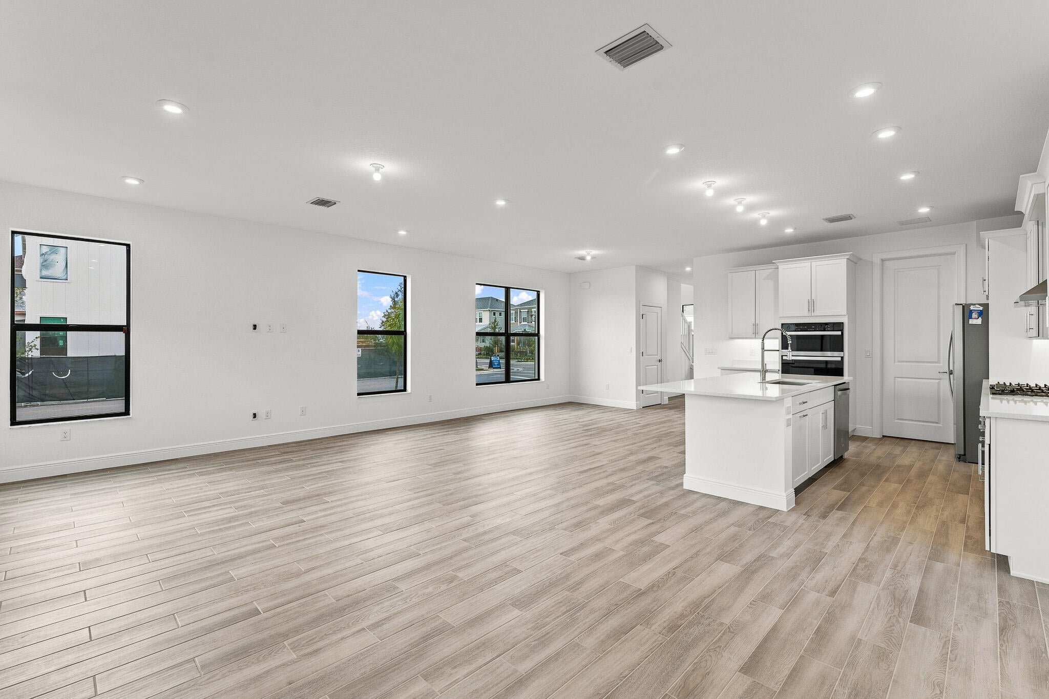 911 SW Newfield Ave, Palm City, FL 34990 photo