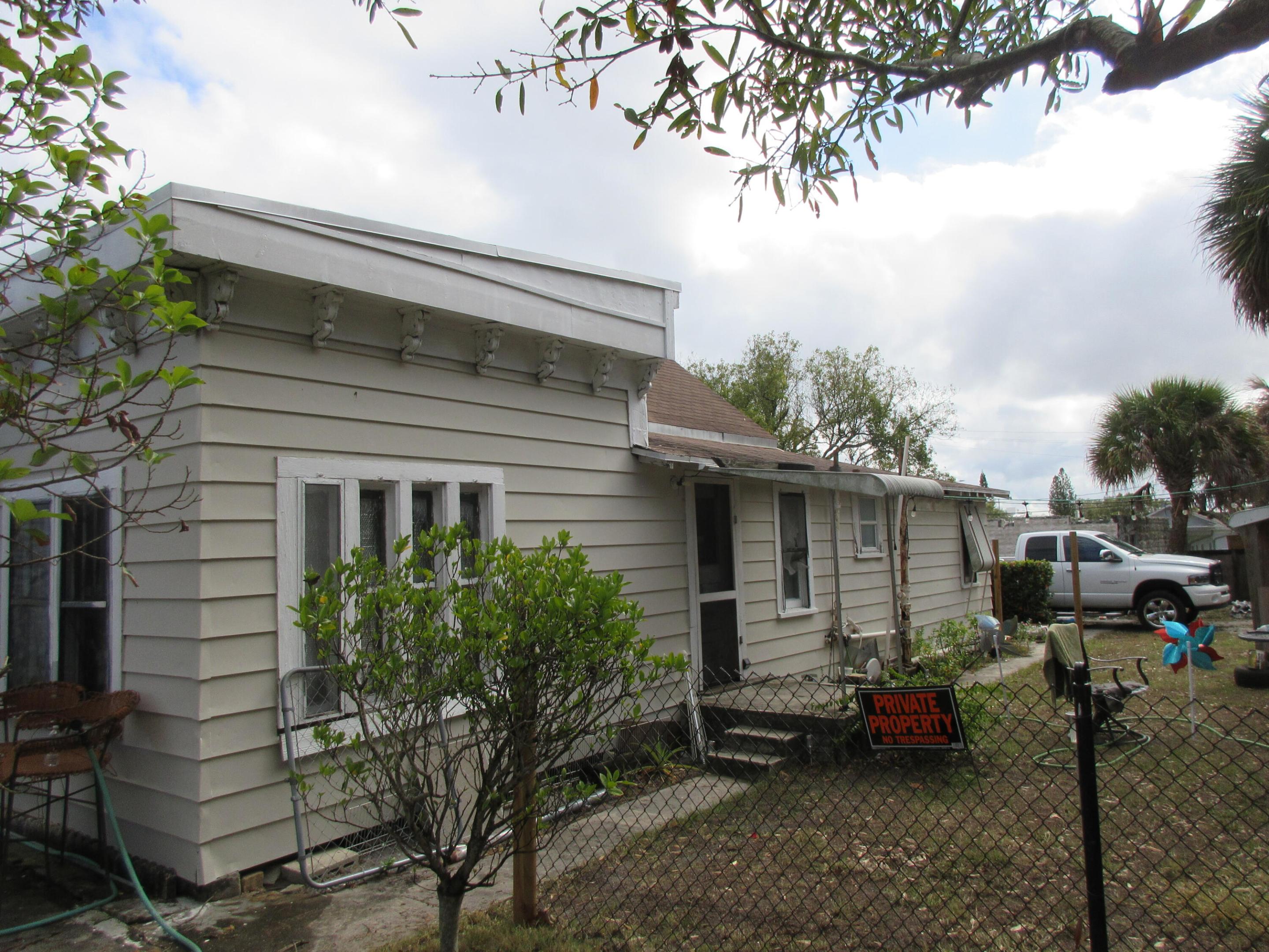 603 Avenue Ave, Fort Pierce, FL 34950 photo