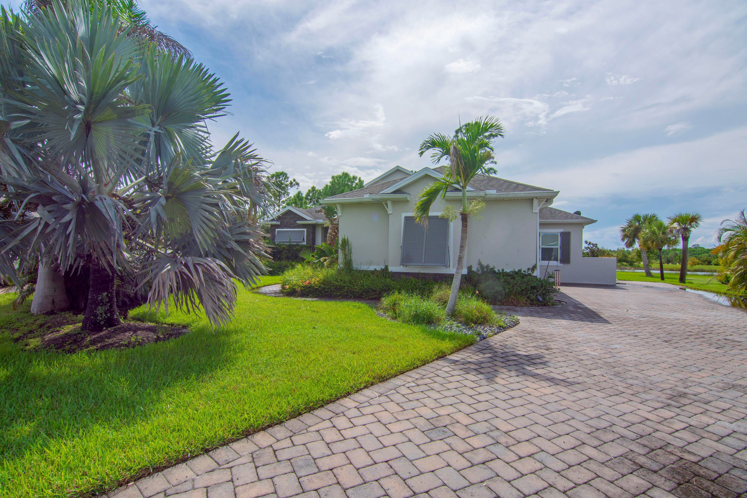5963 Sequoia Cir, Vero Beach, FL 32967