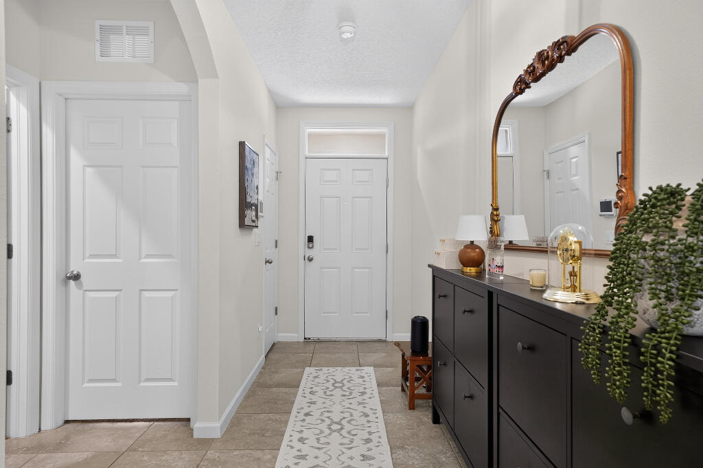 6282 NW Regent St, Port Saint Lucie, FL 34983 photo