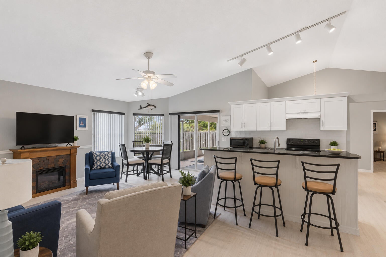 474 Arbor St, Sebastian, FL 32958 photo