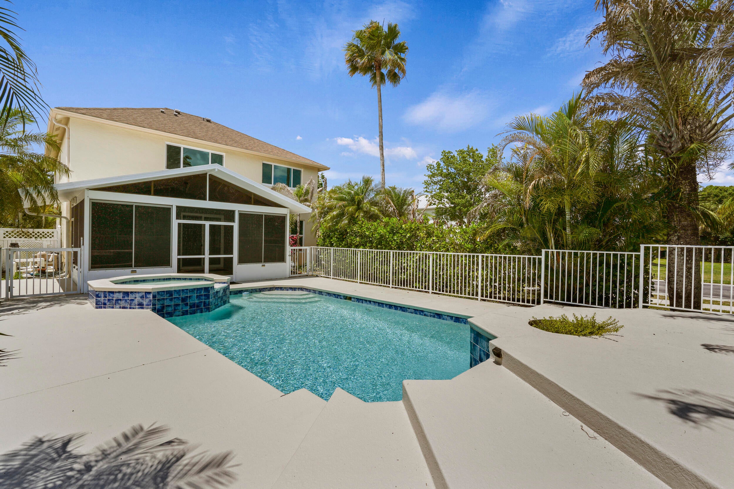 3189 Solitaire Palm Dr, Palm City, FL 34990