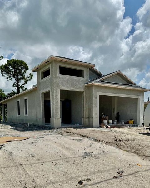 Single Family Residence in Lehigh Acres FL 879 Sunrise Blvd.jpg