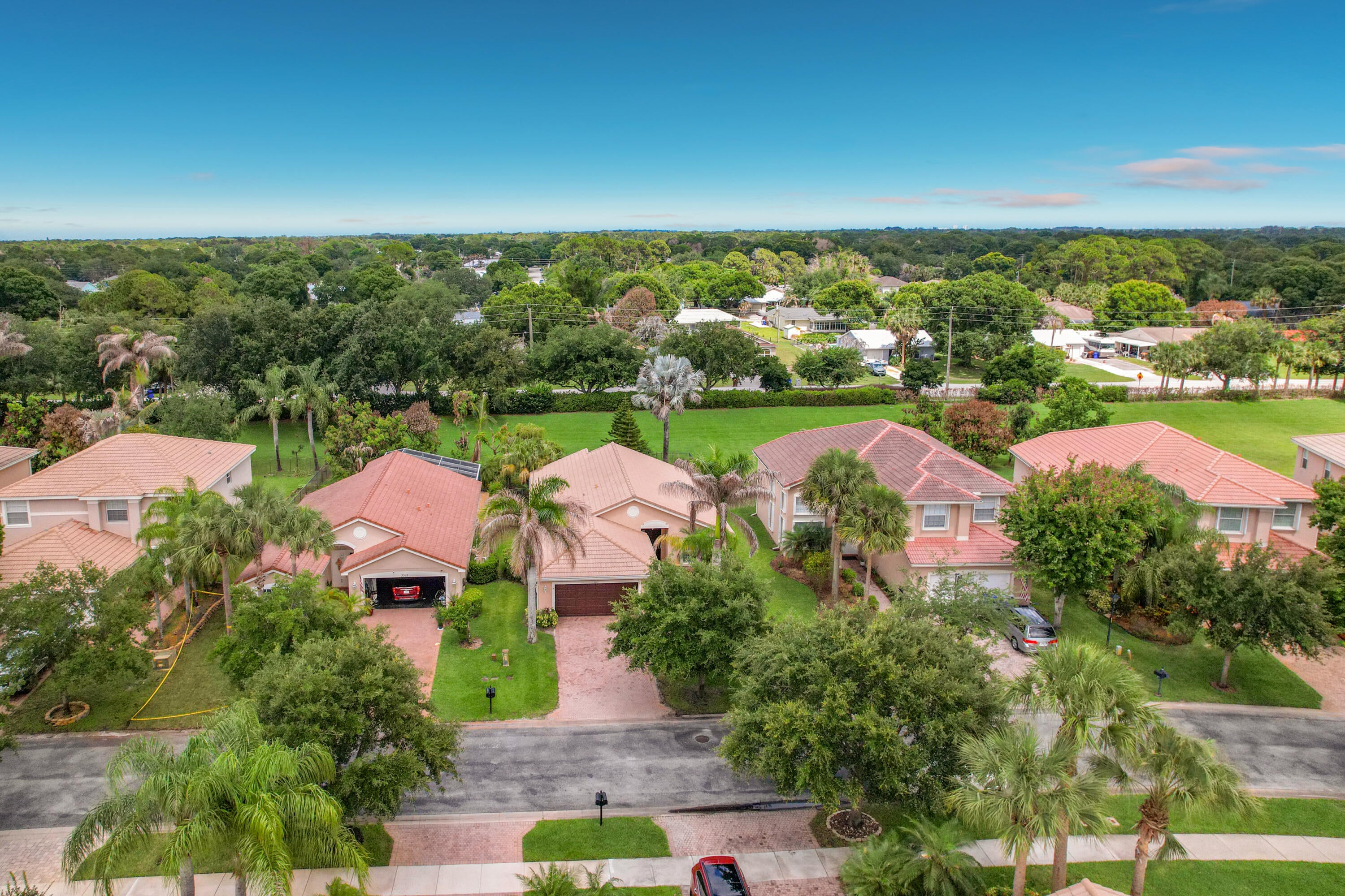 2045 Grey Falcon Cir, Vero Beach, FL 32962 photo