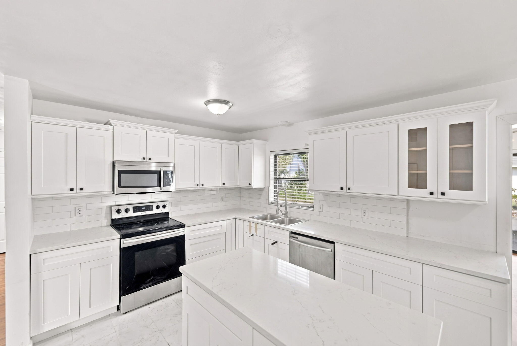 875 28 Ave, Vero Beach, FL 32960 photo