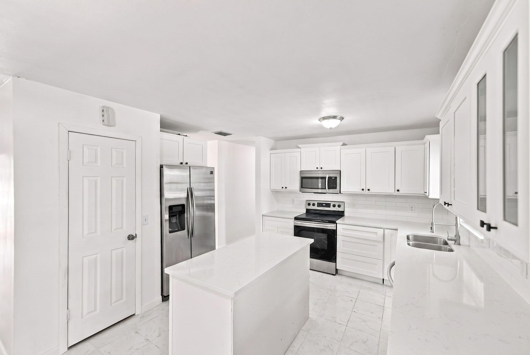 875 28 Ave, Vero Beach, FL 32960 photo