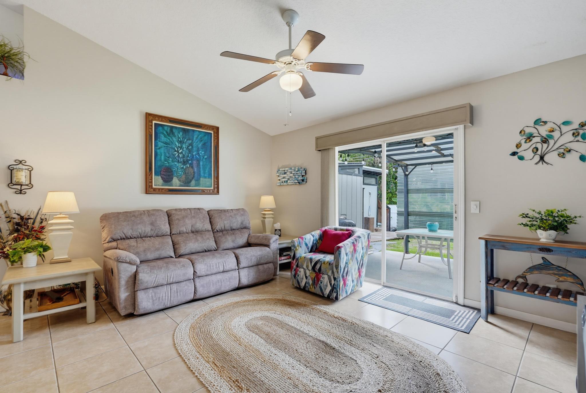 6385 4 Pl, Vero Beach, FL 32968 photo