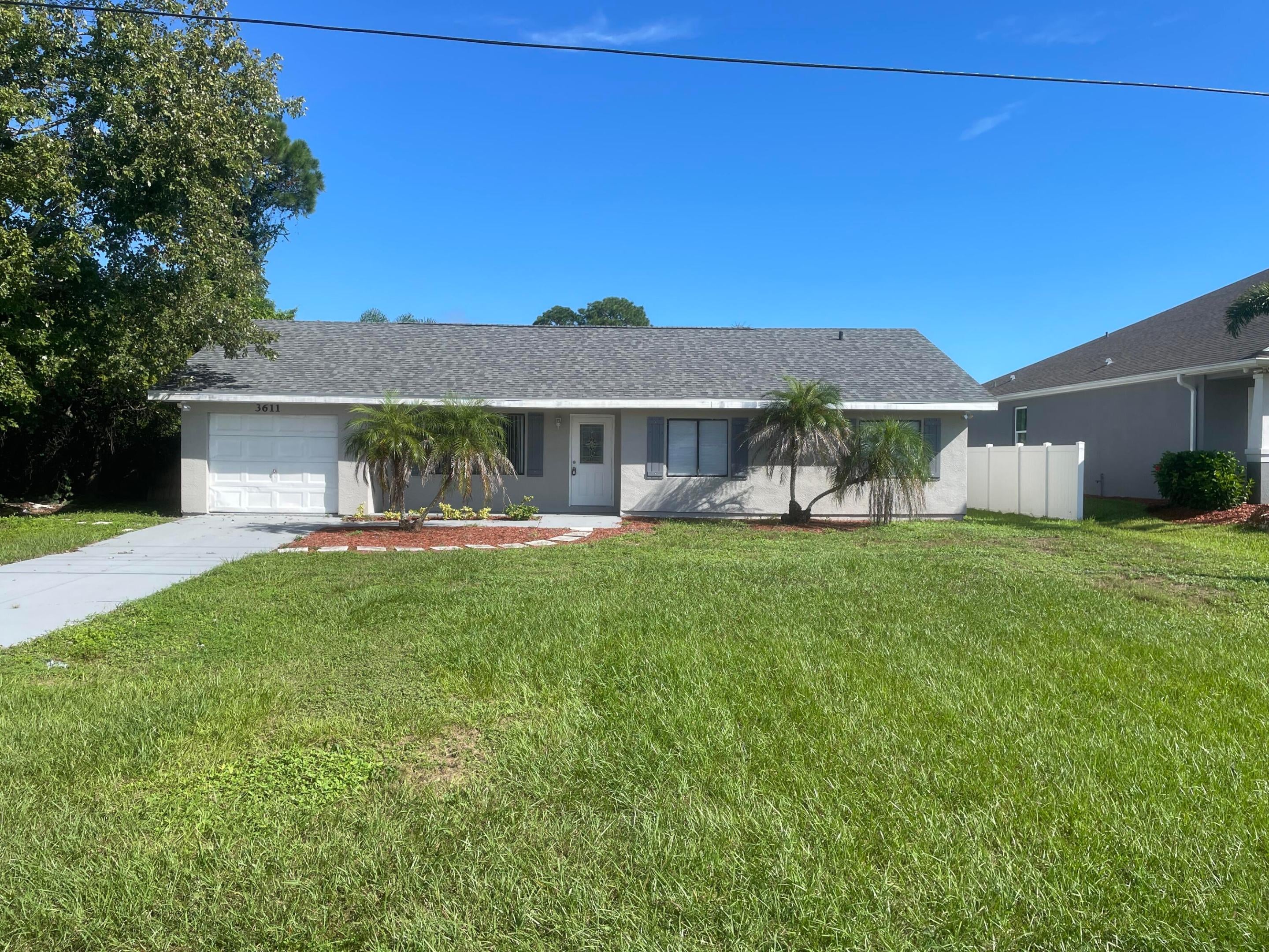 3611 Jupiter Blvd, Palm Bay, FL 32909