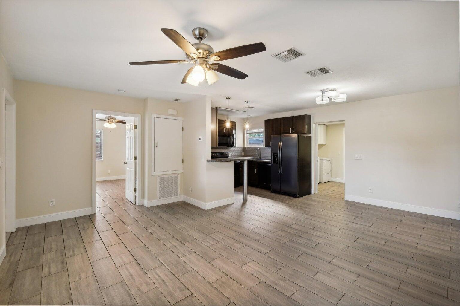 1455 15 Ave, Vero Beach, FL 32960 photo