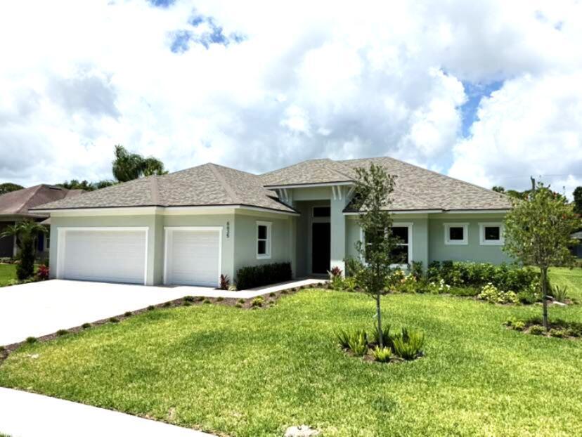 6635 49 Ct, Vero Beach, FL 32967 photo