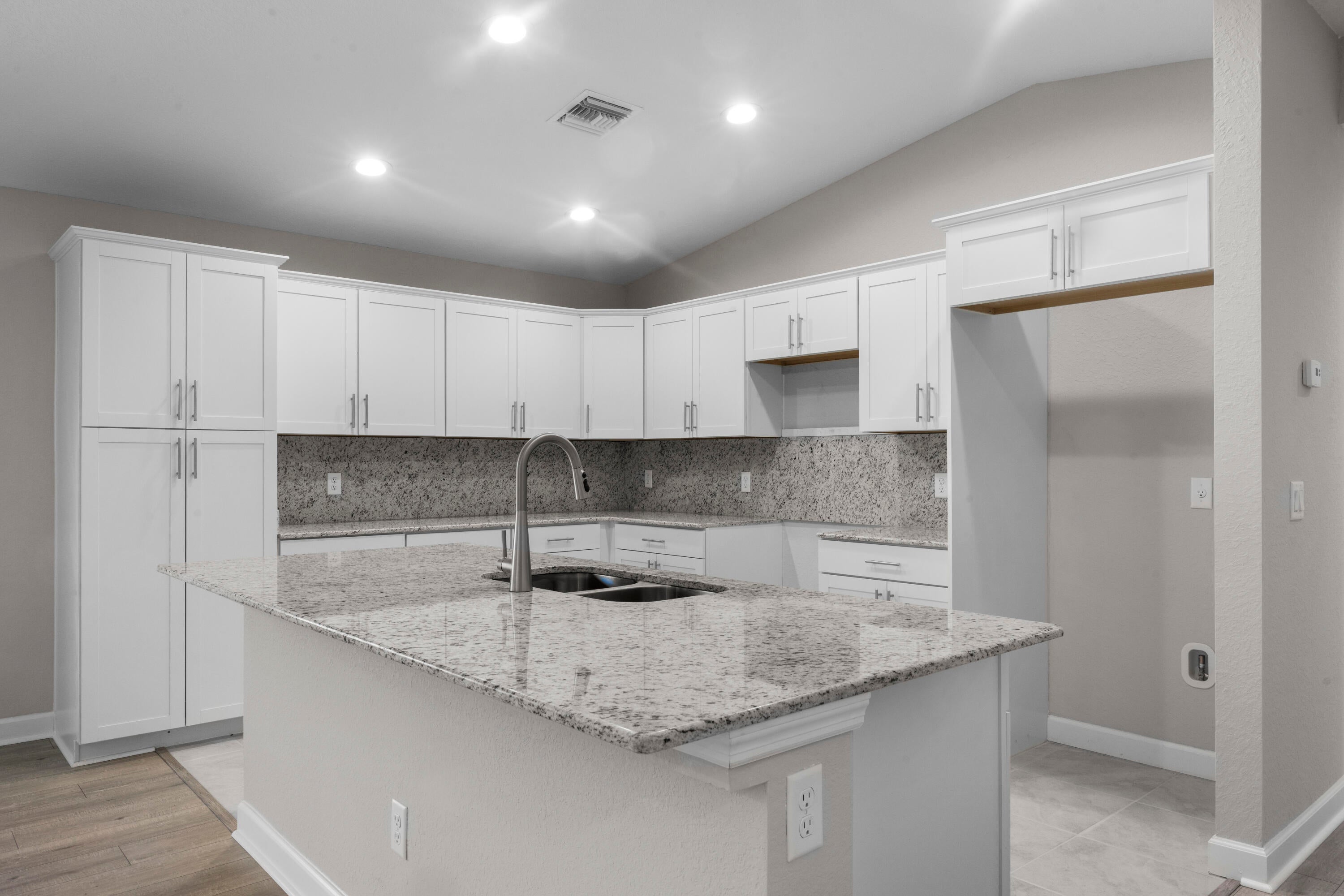 41 La Villa Way, Fort Pierce, FL 34951 photo