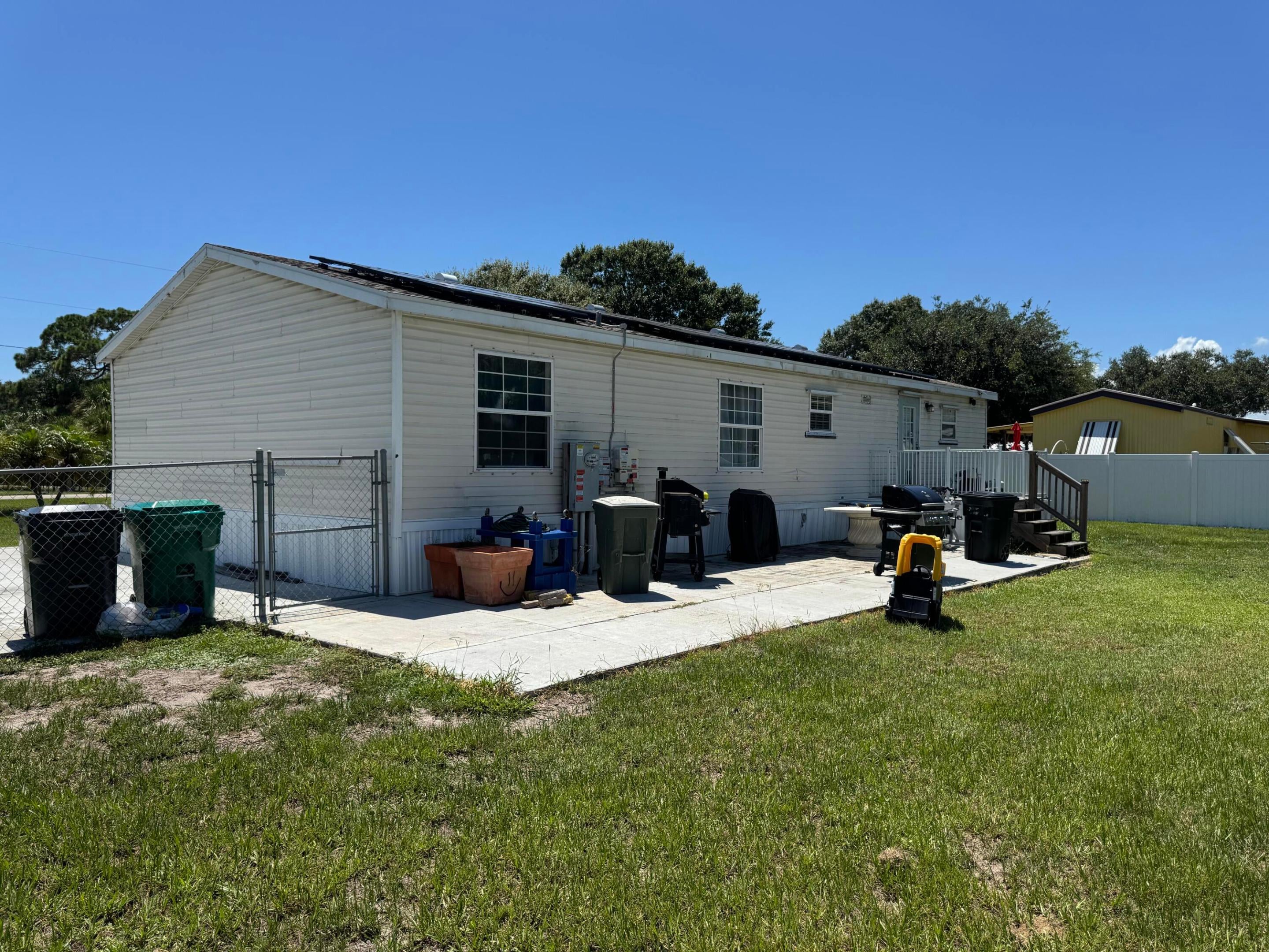 8115 SE 57 Dr, Okeechobee, FL 34974 photo
