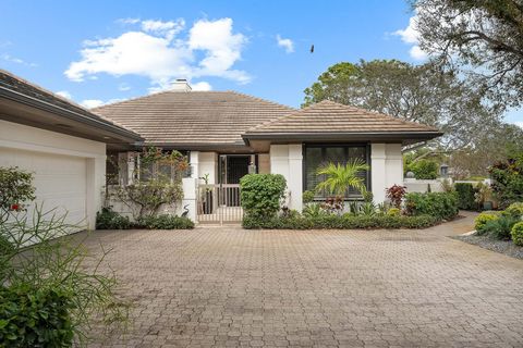 Single Family Residence in Stuart FL 6149 SE Oakmont Place.jpg