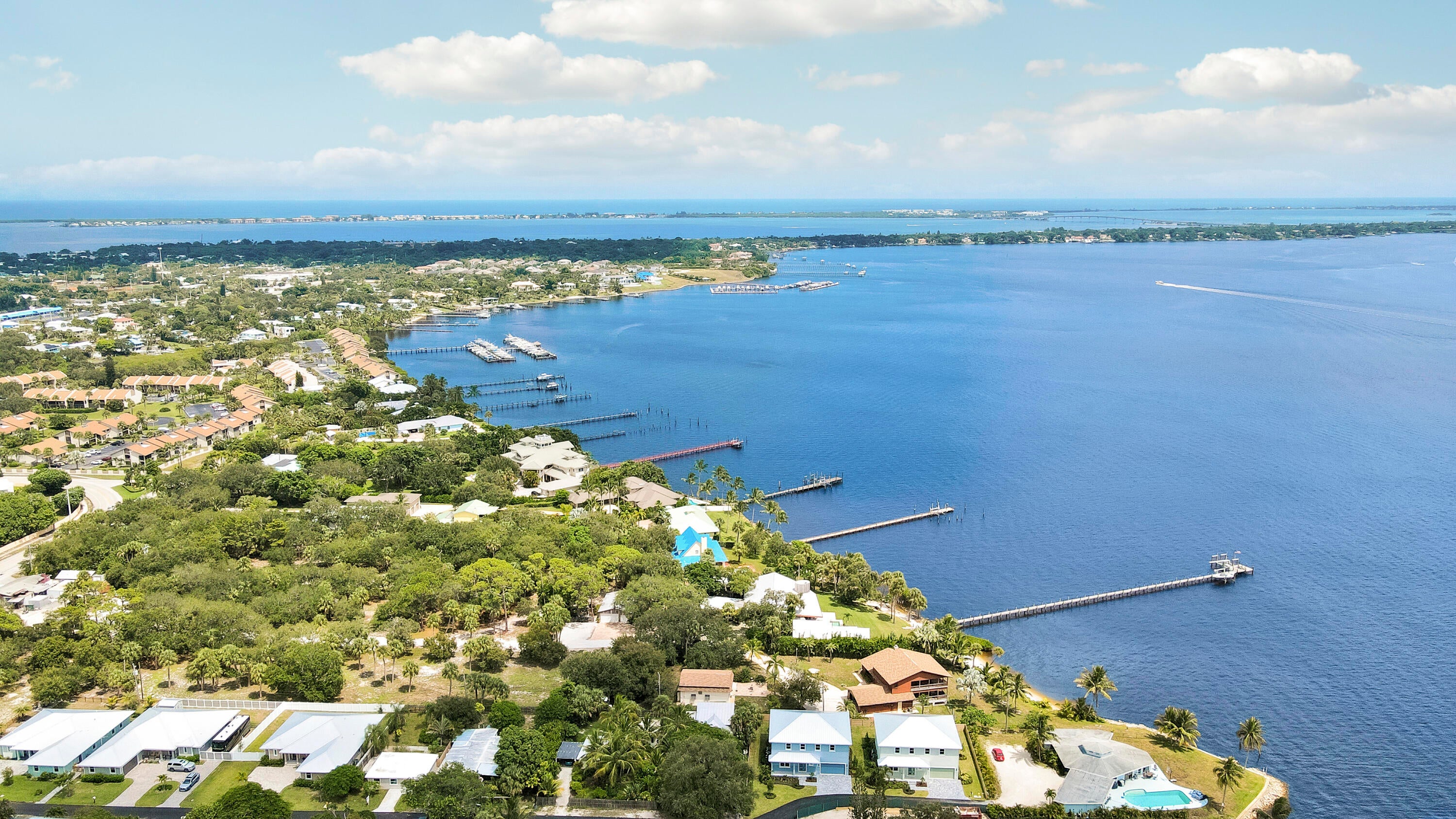 1023 NE Orange Ave, Jensen Beach, FL 34957 photo