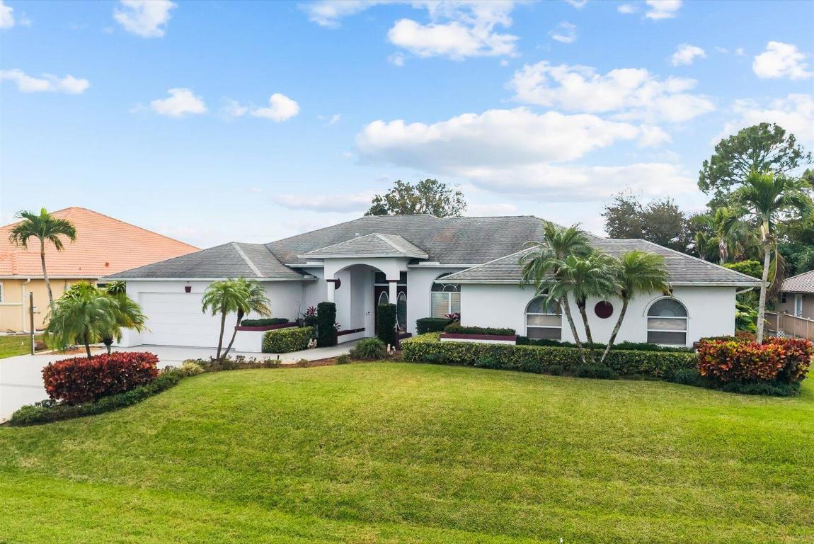 156 SW Saratoga Ave, Port Saint Lucie, FL 34953 photo