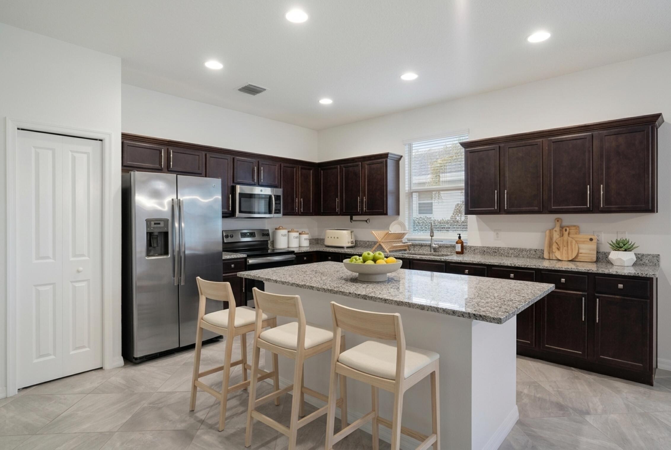 2055 46 Ave, Vero Beach, FL 32966 photo