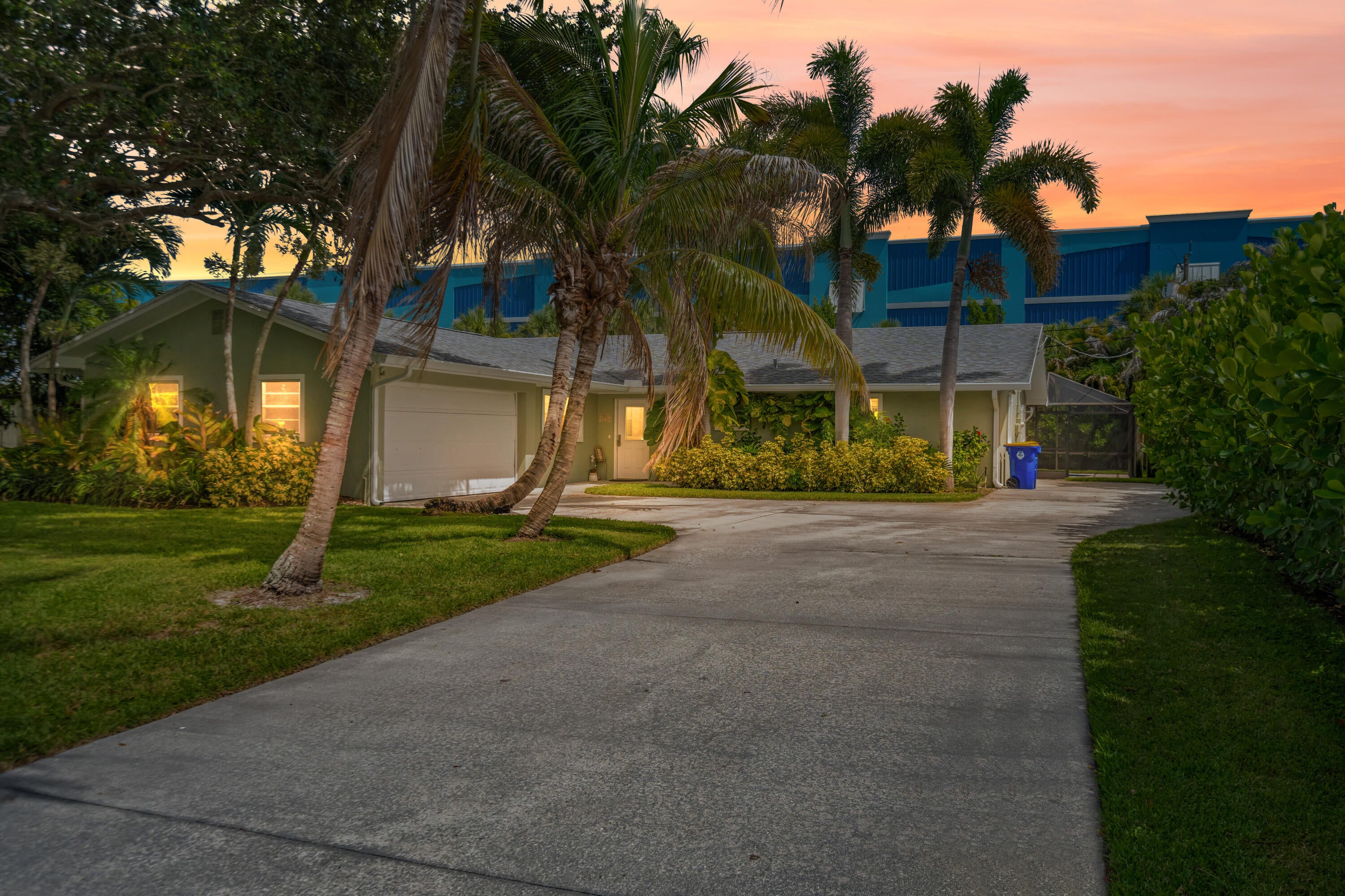 4796 SE Manatee Terrace, Stuart, FL 34997 photo