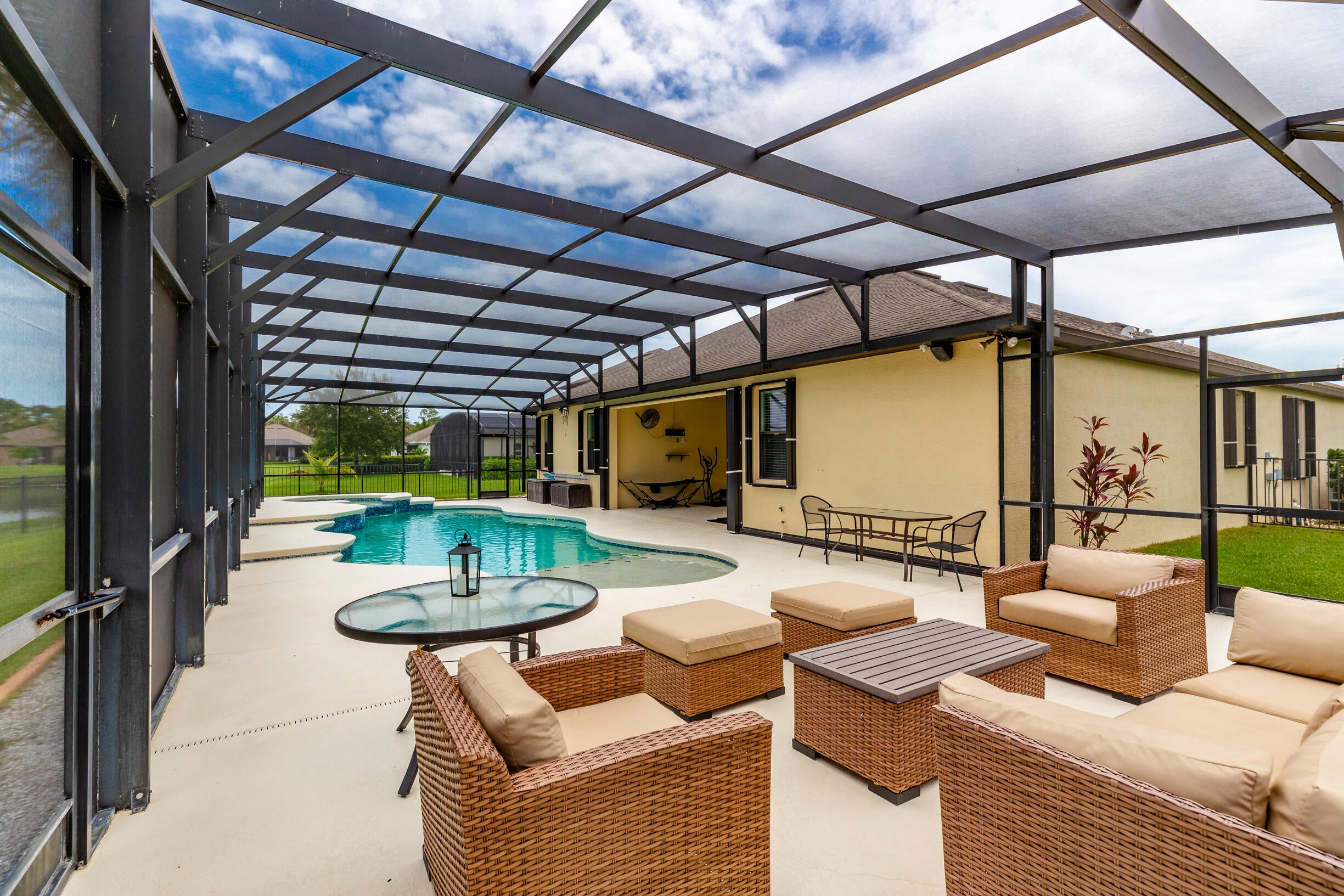 6460 Palm Pl, Vero Beach, FL 32967 photo