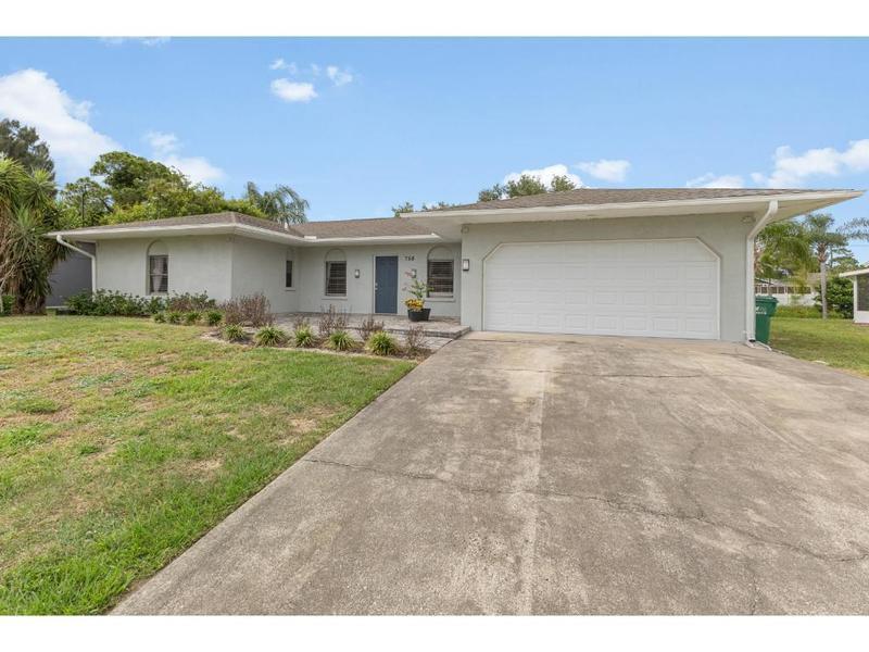 758 Beard Ave, Sebastian, FL 32958 photo