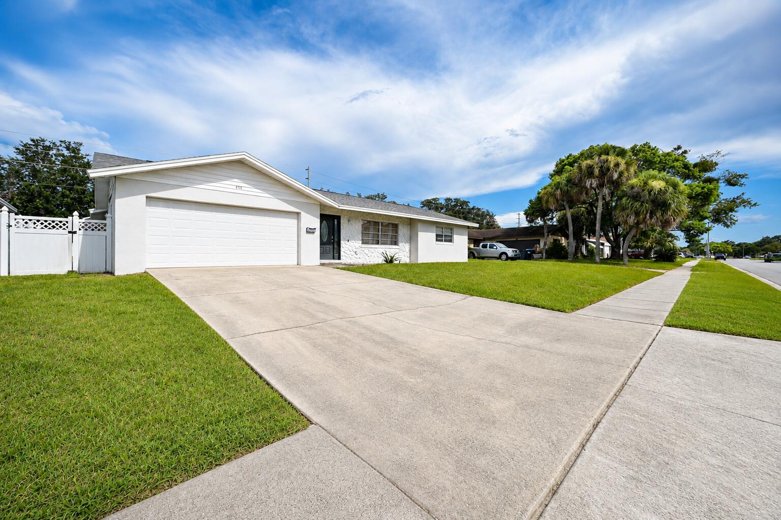 833 Park Manor Dr, Orlando, FL 32825 photo