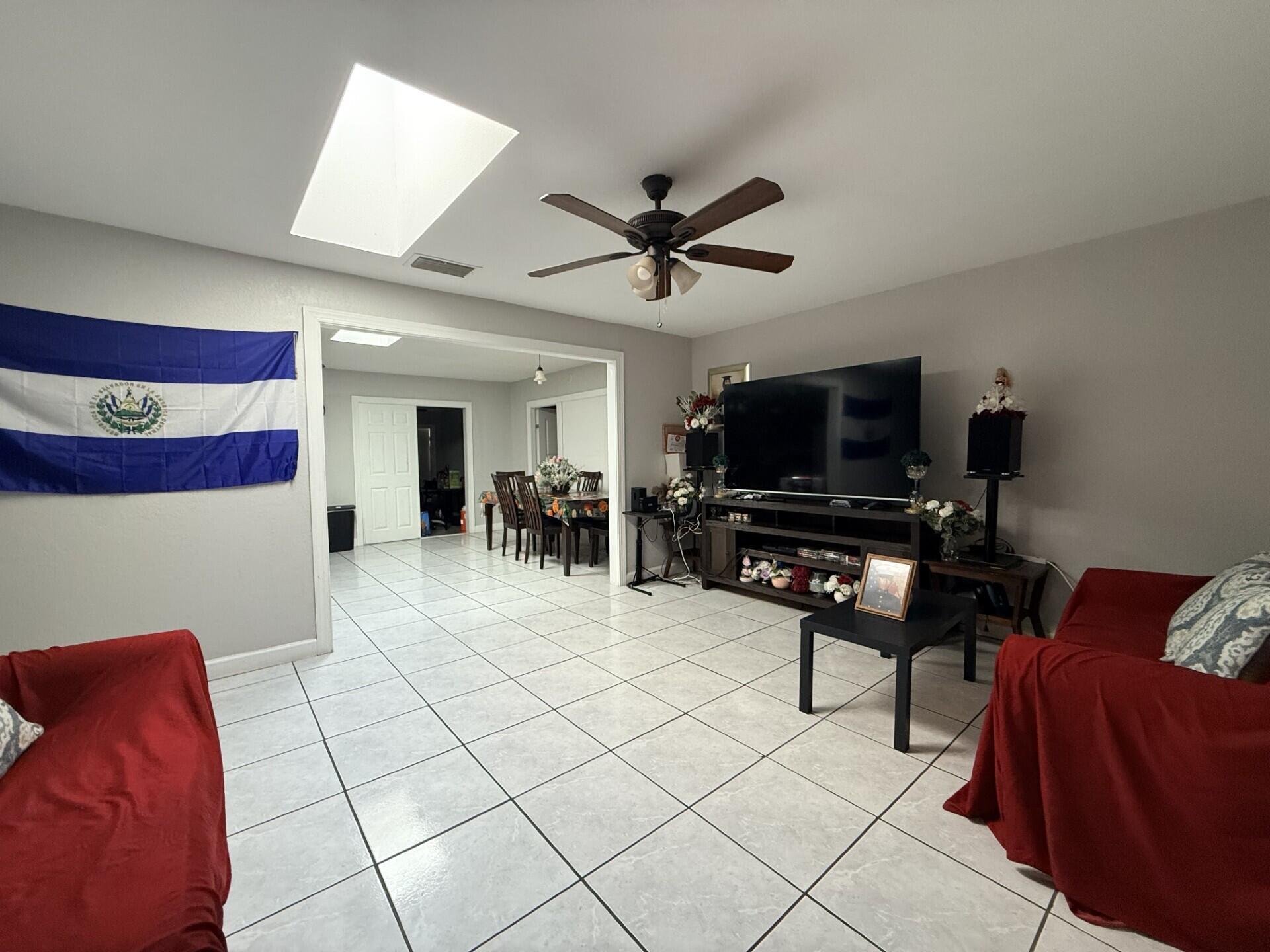 4904 Myrtle Dr, Fort Pierce, FL 34982 photo