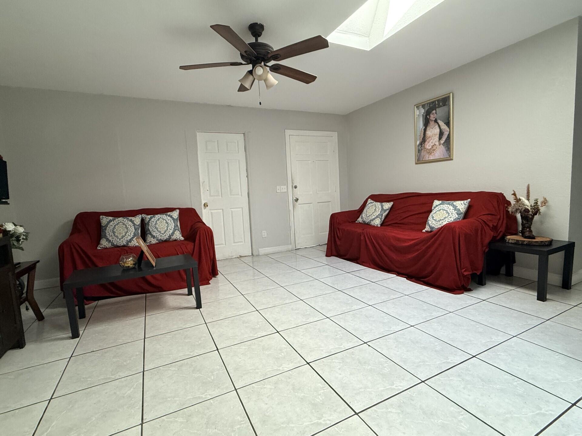 4904 Myrtle Dr, Fort Pierce, FL 34982 photo