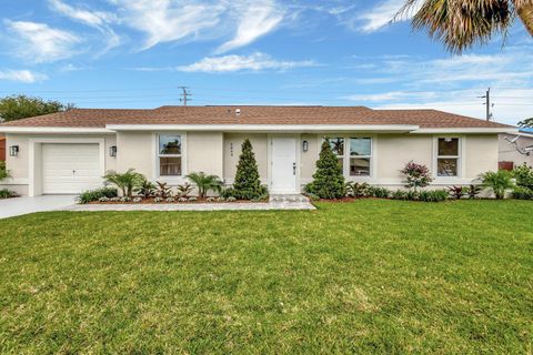 Single Family Residence in West Palm Beach FL 3849 Beresford Road.jpg