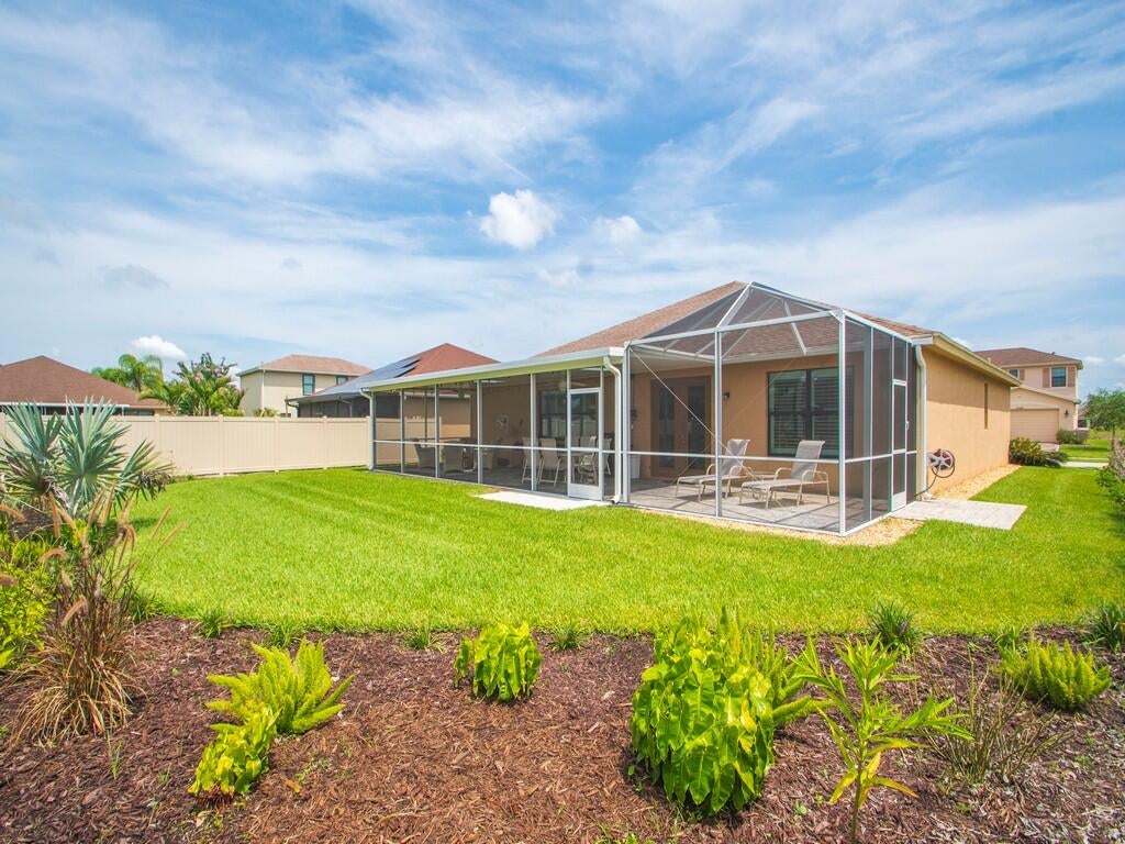 10105 Verona Mnr, Vero Beach, FL 32966 photo