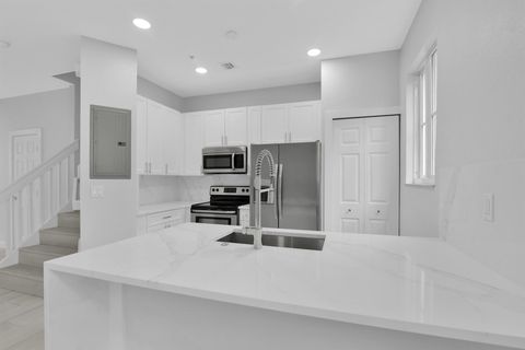Townhouse in Boynton Beach FL 324 Bayfront Drive.jpg