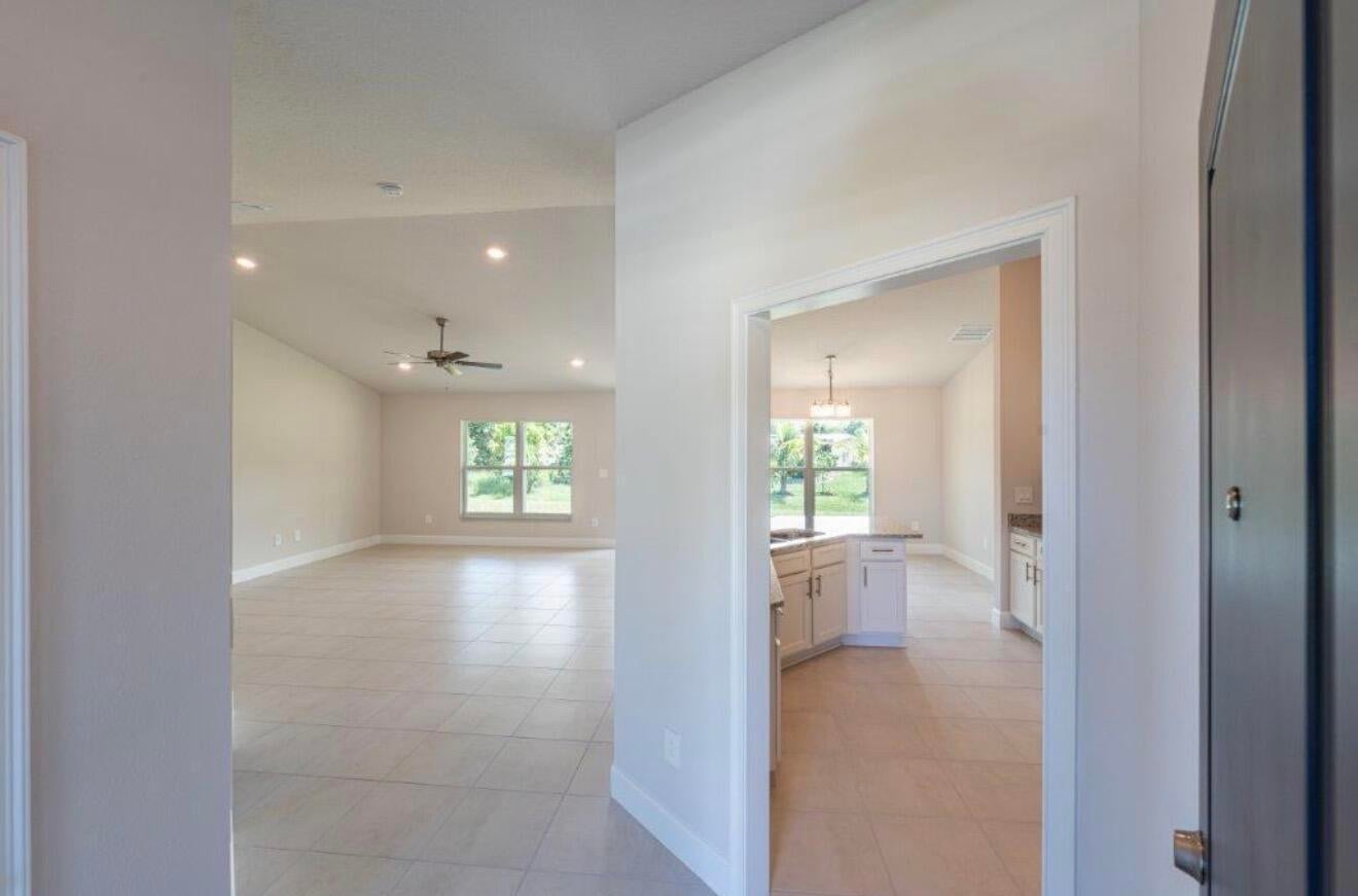 7903 Penny Ln, Fort Pierce, FL 34951 photo
