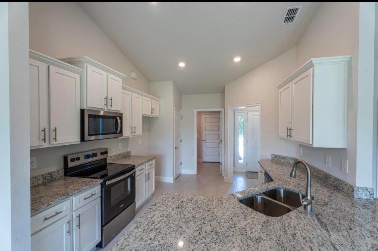 7903 Penny Ln, Fort Pierce, FL 34951 photo