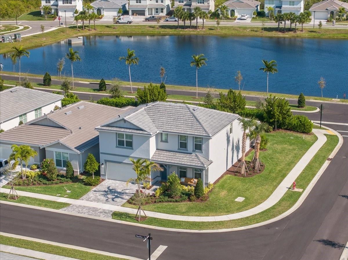 4597 Nautilus Cir, Vero Beach, FL 32967 photo